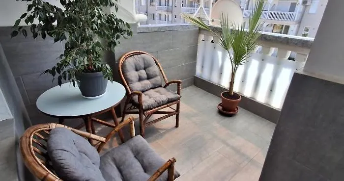 アパート Bravo 1 サニービーチ