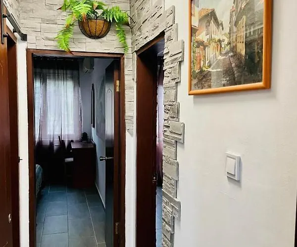 アパート Bravo 1 *